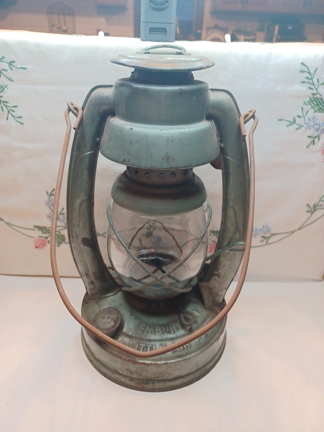 VINTAGE Lantern EMBURY NO. 1 LITTLE AIR PILOT GREEN KEROSENE