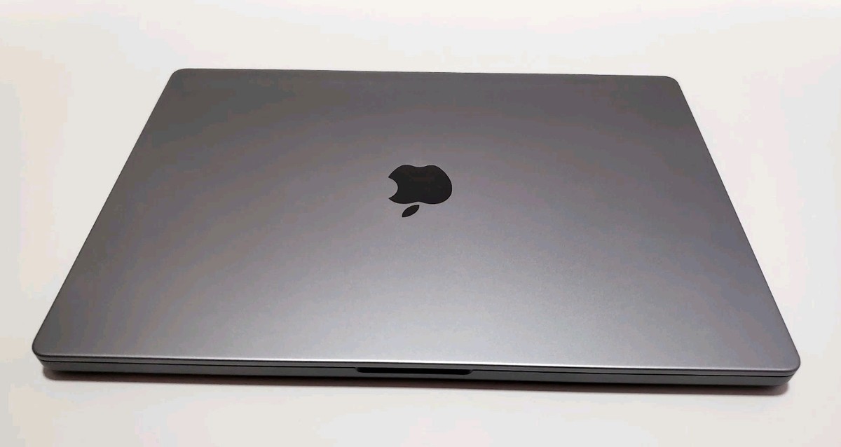 Apple MacBook Pro 16