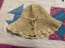 BabyGap Straw Sun Hat Scalloped Edge Gold Metallic Thread Summer Beach XS/S