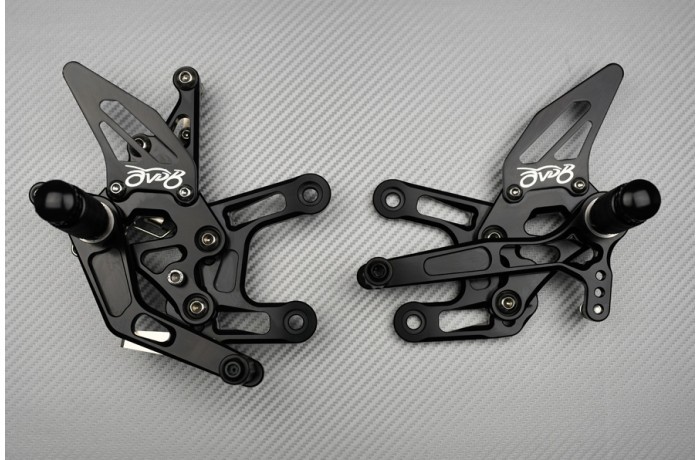 Commandes reculées en aluminium noir usiné pour la compétition sur Kawasaki ZX10-R - 2