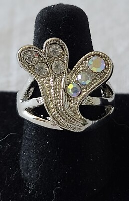 Silver Tone Cocktail Ring With Clear Stones Size 6 J9-996