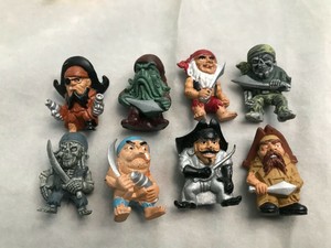 mini pirate figures