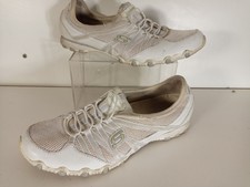 skechers hot ticket white