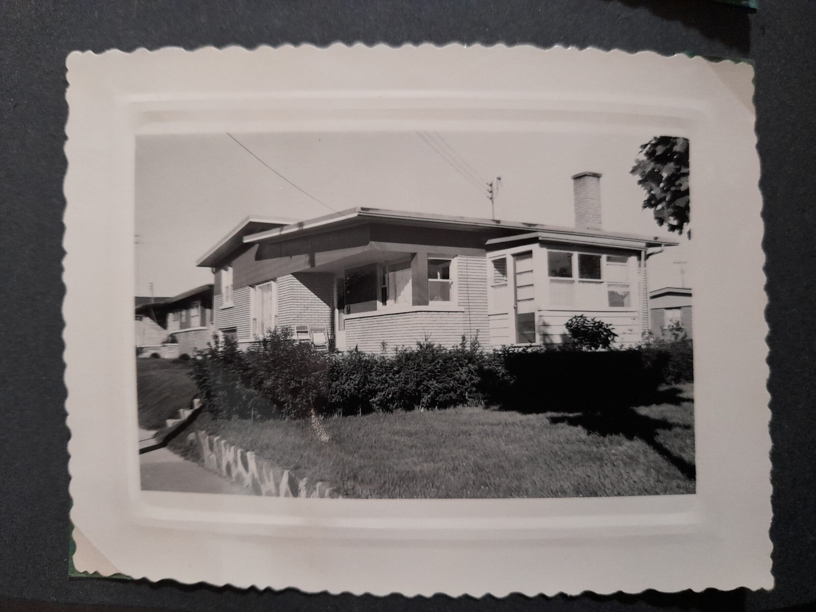 Antique Photo Snapshot Quebec Canada Silver Print 1960 House 
