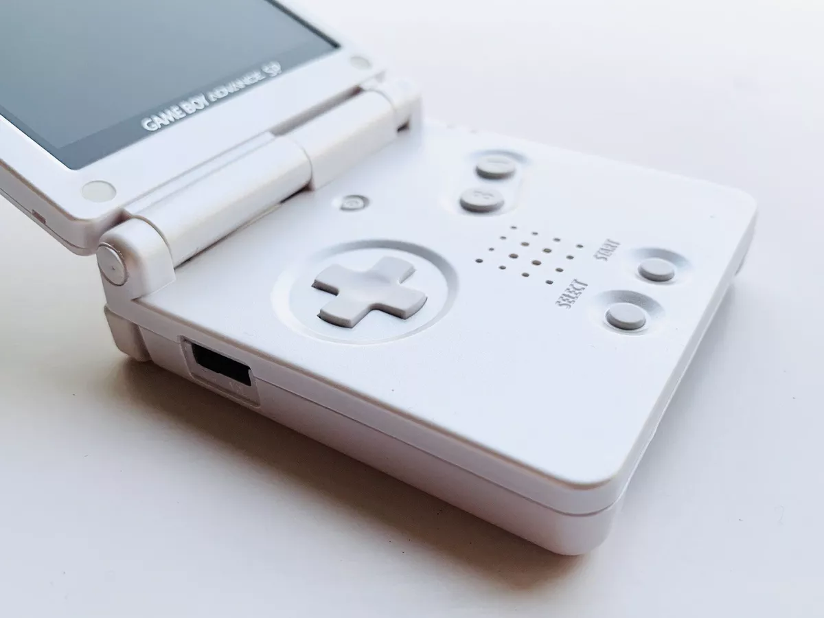  Game Boy Advance SP Pearl White : Video Games