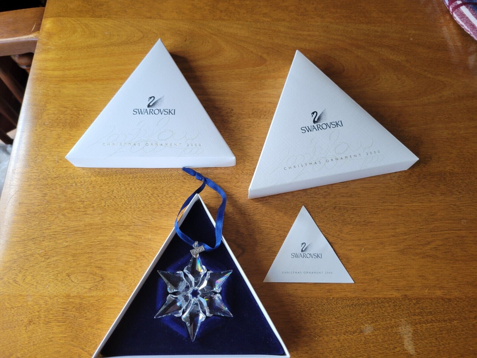 2000 Swarovski Crystal Annual Snowflake Christmas Ornament 9445 NR 200001