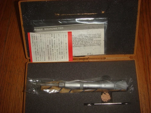 Mitutoyo mini-mike. 146-101a. 