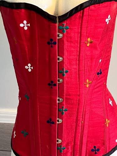 Delicious Corset Red Boned Overbust Club Cross Print 25” - Picture 2 of 12