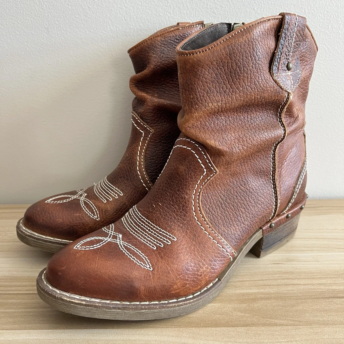 Sundance Western Boots for Women for sale | eBay Sundance Weatern Short Suede Leather Cowboy Boots Women’s 37 US 6 main image 0