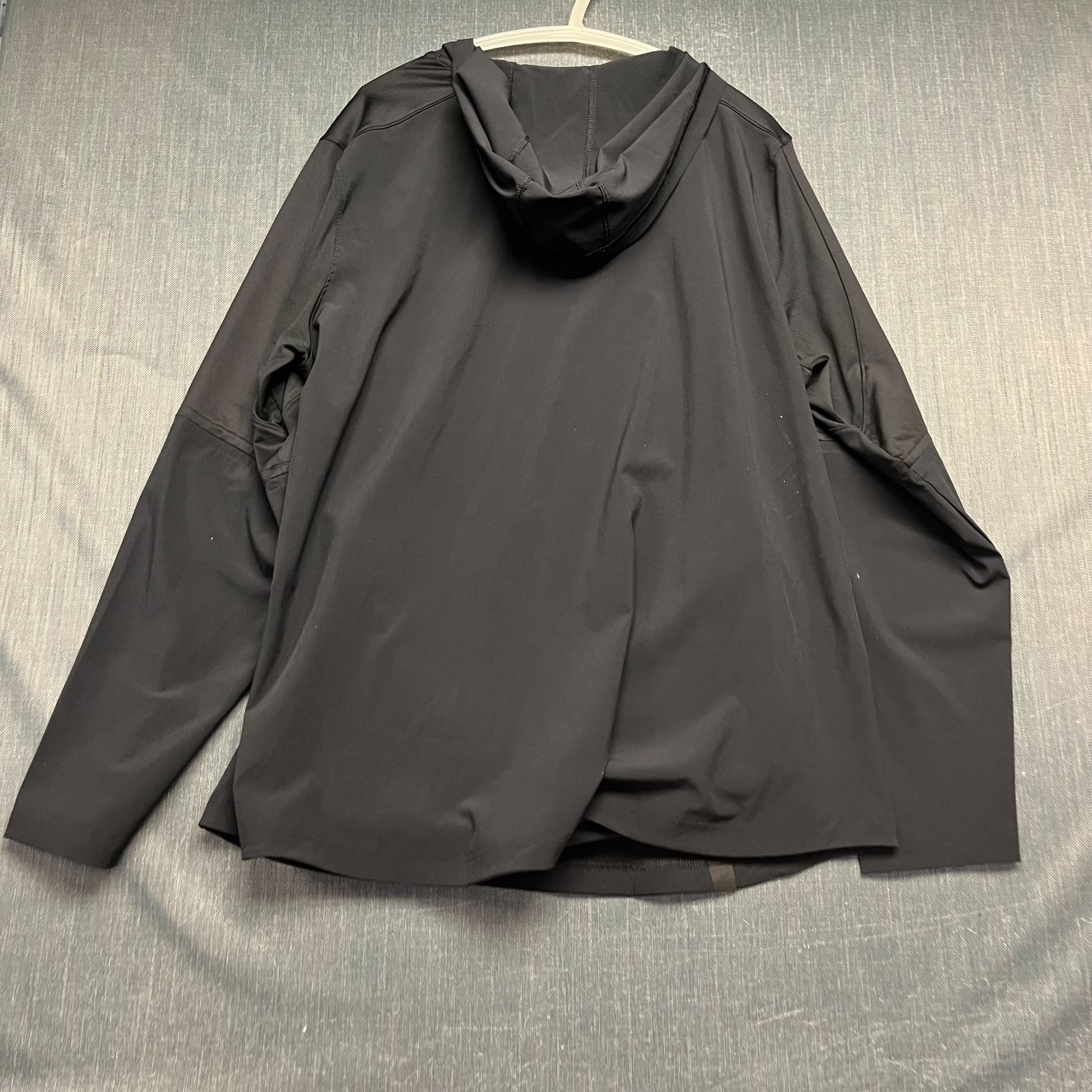 Under Armour Men's Hoodie Size XXL Black Long Sleeve Baseball Cage Training Top thumbnail 7