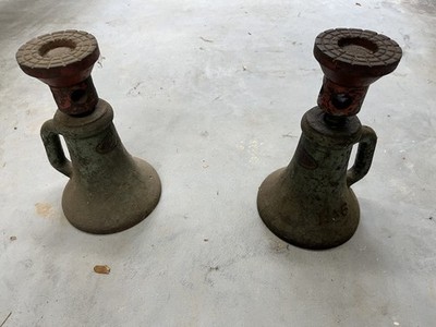 Two Vintage Cast Iron Screw Jacks For Houses And Barns 1 1/4 X 6