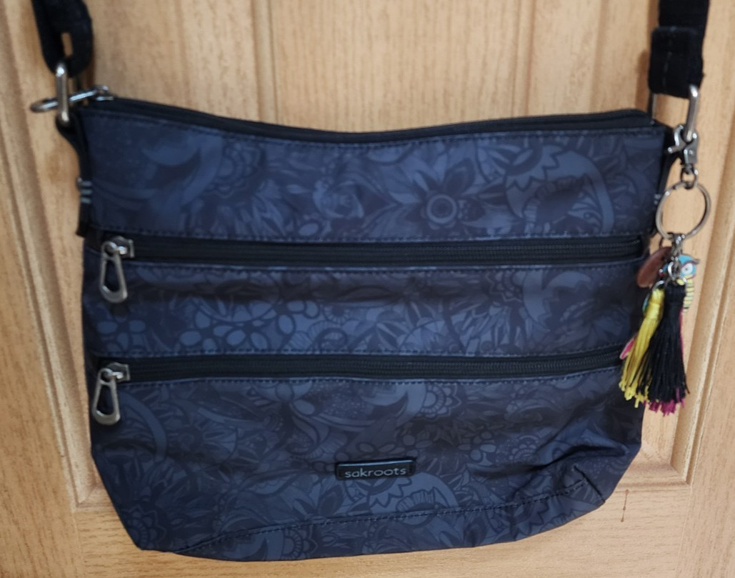 Sakroots Artist Circle Basic Crossbody Bag in Black Spirit Desert