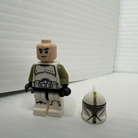 LEGO&reg; Star Wars Clone Trooper Sergeant Minifigure Green Phase 1 75000 sw0438
