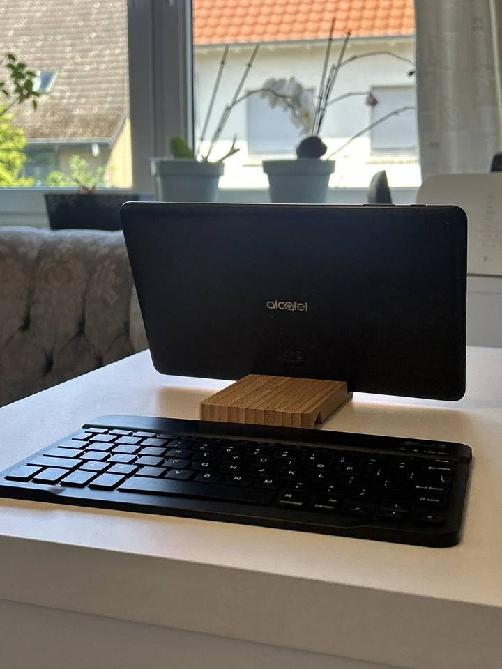 ALCATEL 1T 8082 10.1" (25.7 cm) WLAN Premium Tablet - Schwarz (8082-2AALWE) - Bild 2 von 4