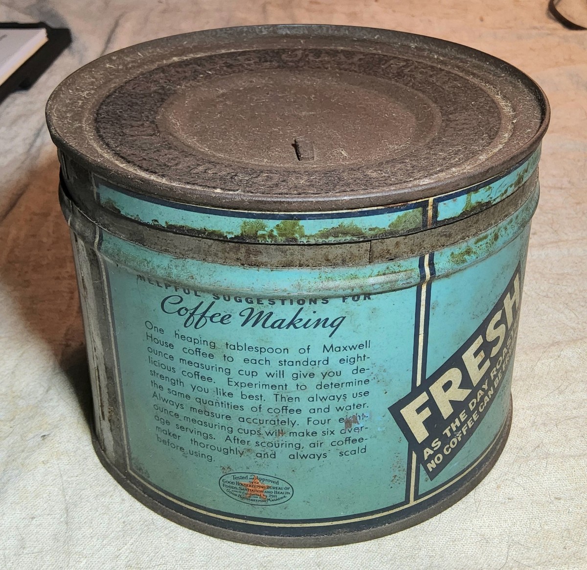VINTAGE MAXWELL HOUSE COFFEE HIGH GRADE ONE POUND CIRCULAR DISPLAY 
