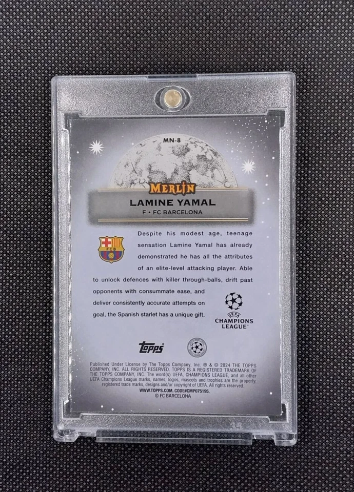 RARO LAMINE YAMAL ROOKIE 2023-24 Topps Merlin UCC Mystic Nights Refractor #MN-8 Foto 2 de 4