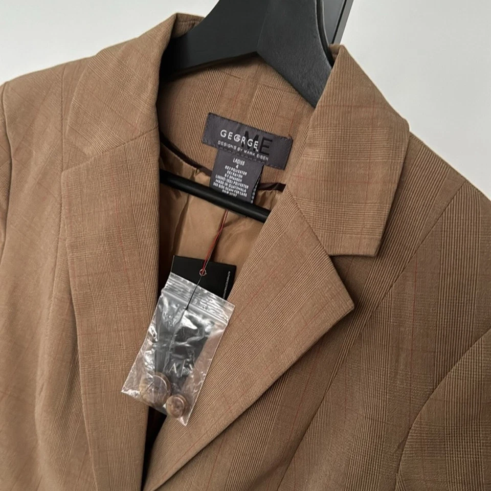 Jaqueta George Me Design by Mark Eisen feminina listrada marrom e vermelha tamanho 4 - Imagem 4 de 4