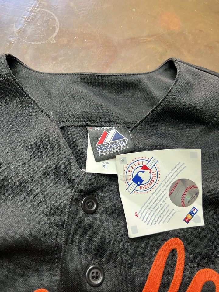 Camiseta Majestic Baltimore Orioles Machado #13 tamanho XL autêntica nova com etiquetas preta - Imagem 3 de 4