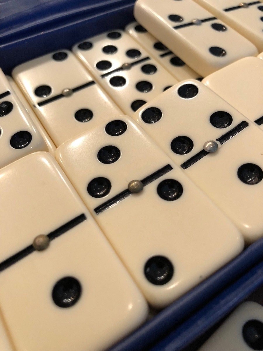 Set Domino Double Six Club Dot 28 Pezzi – Scatola Di Legno, Gioco Da Tavolo Per Tutte Le Età, ND Sports