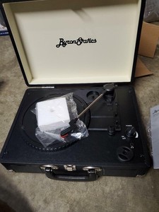 byron statics record player