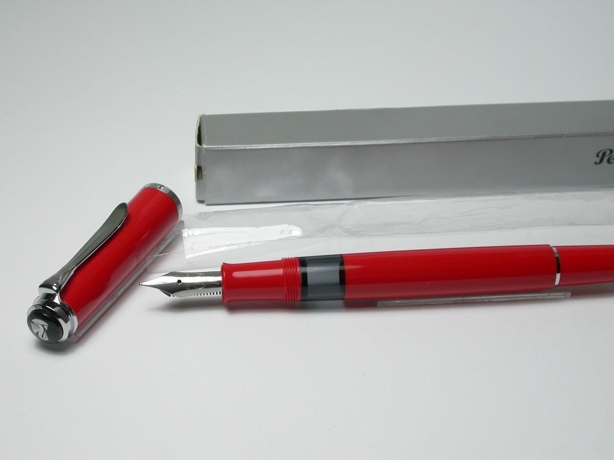 PELIKAN M205 SPECIAL EDITION 2009 TOLEDO RED EF RARE FOUNTAIN PEN