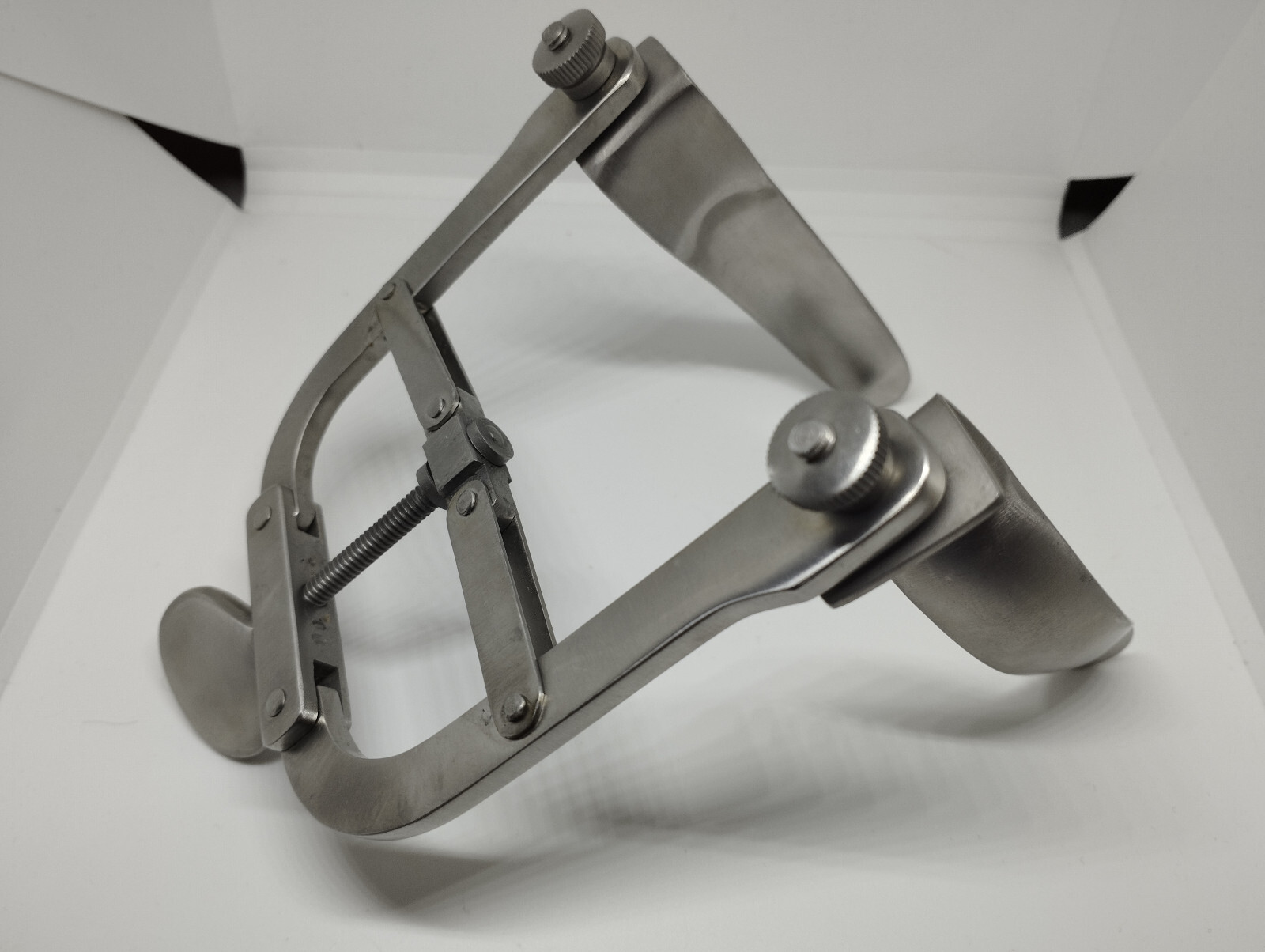 Alan Speculum Anal Speculum Precise Opening Control Adjustable rare