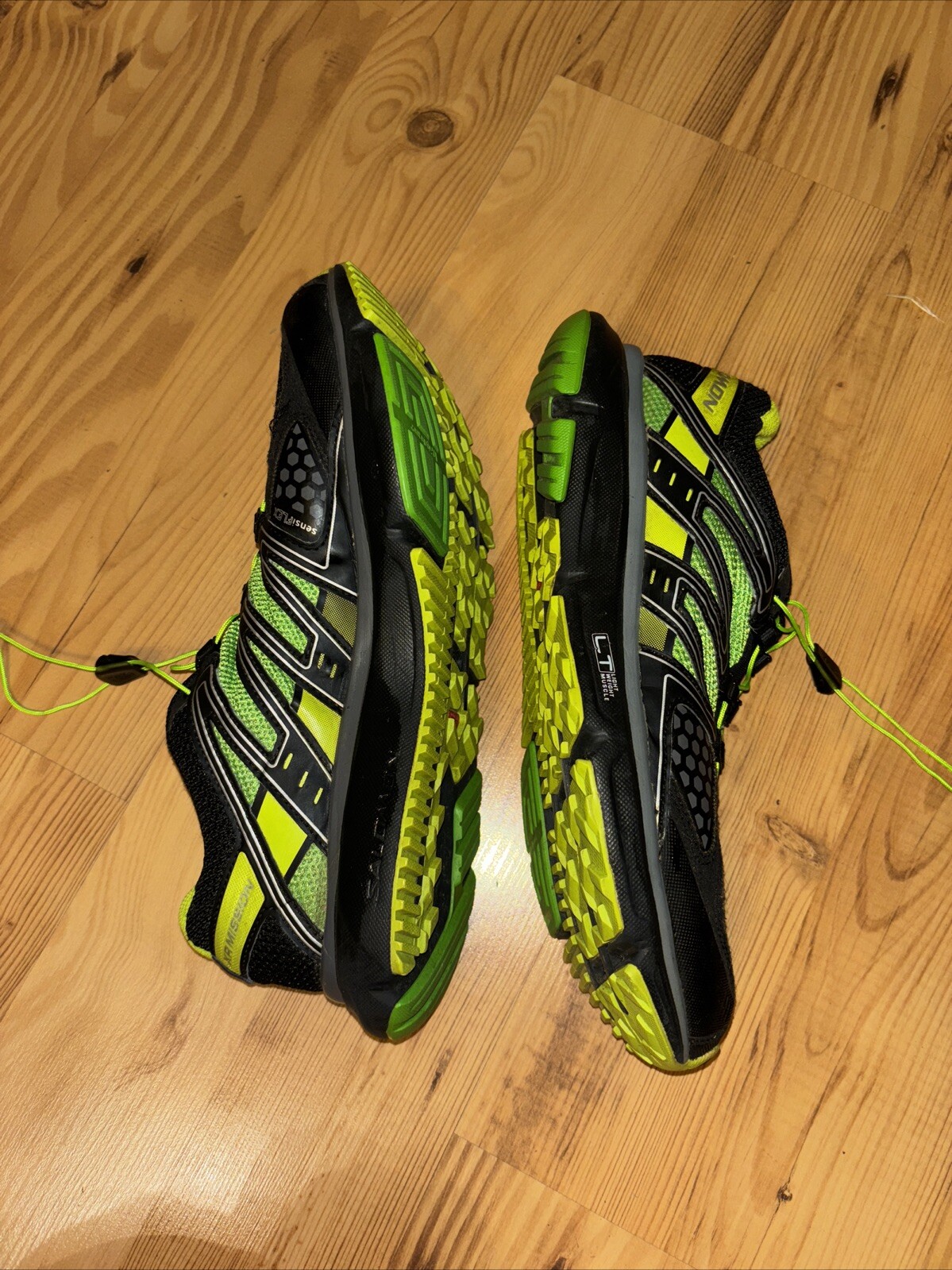 Scarpe da trail Salomon XR Mission da uomo taglia 9 5 nere e verdi sneakers con lacci rapidi 43 5