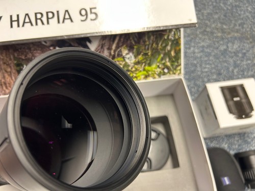 Zeiss Victory Harpia 95 Spotting Scope with 23-70x Eyepiece - New in Open Box - Picture 6 of 14