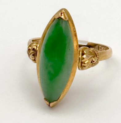 Vtg. 14k Yellow Gold Marquise-Cut Jade Ring Sz 6 w Floral & Shell Details (HuP)