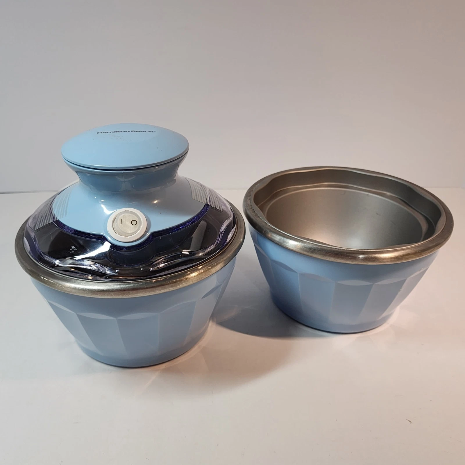 Hamilton Beach 68550E Soft Serve Ice Cream Maker Blue 0.5 Pint Bowl Paddle Lid