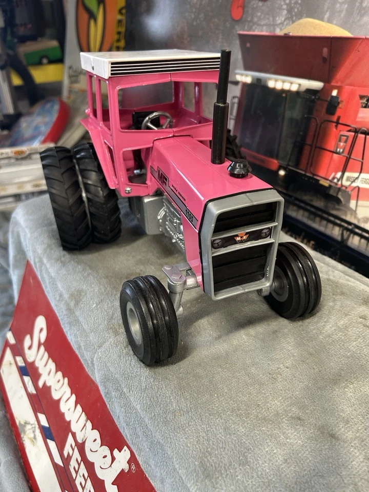 Ertl 1/16 Massey Ferguson 1105 Tractor w Cab Custom Pink - Image 3 of 4
