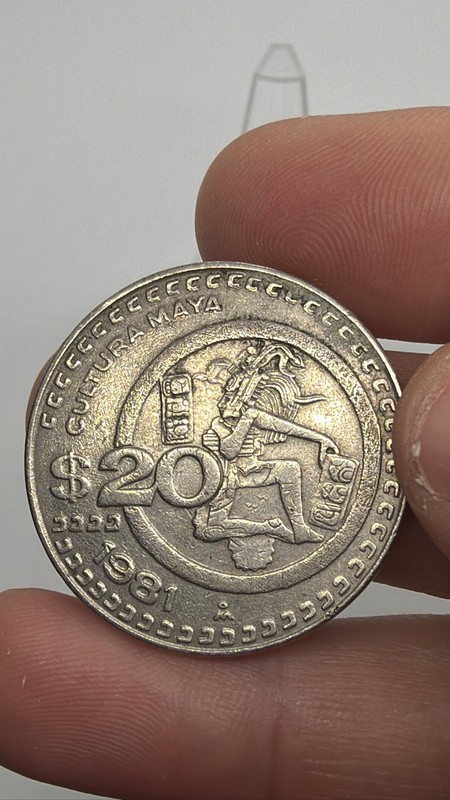 1981 Mexico 20 Pesos Cultura Maya Mayan Culture Coin KM#486