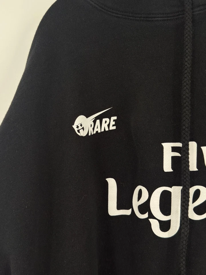 Sudadera con capucha Fly Legends para hombre negra con logotipo XXL rosa con cordón de delfín Foto 4 de 4