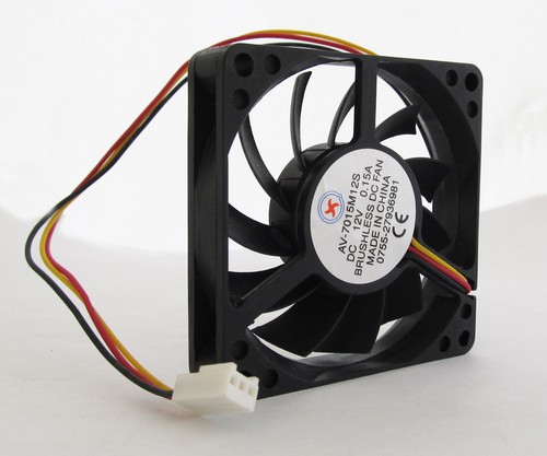 1pc Brushless DC Cooling Fan 70x70x15mm 70mm 7015 11 blades 12V 3pin Connector - Picture 4 of 6