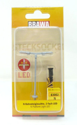 BRAWA 83002 DOPPEL BAHNSTEIG LICHT PIN STECKDOSE LED SPUR N