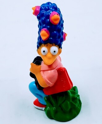 Vintage 1990 TGFF Burger King Kids Club Meal - The Simpsons Marge Bird Watching