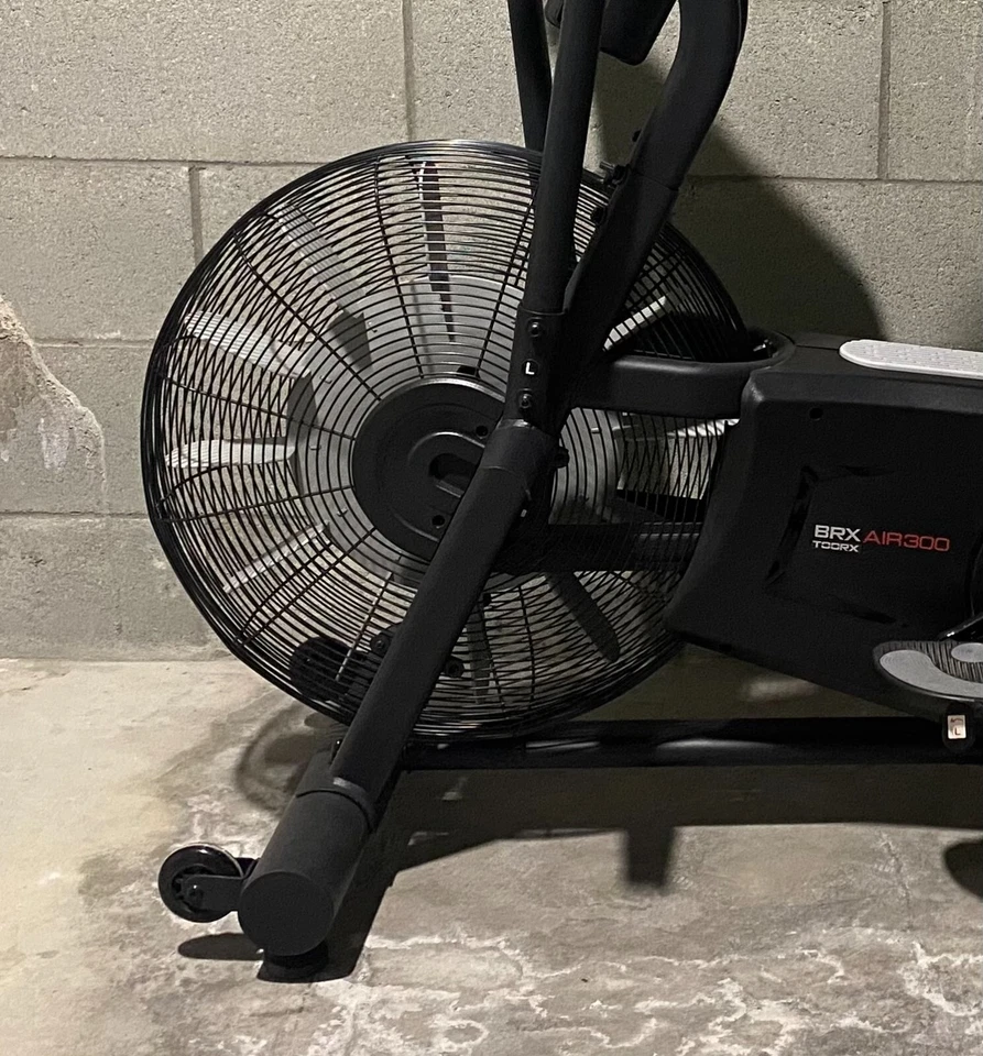 Toorx Brx Air 300 Bike Cyclette con frenaggio ad aria con 12 pale radiali - Immagine 2 di 4