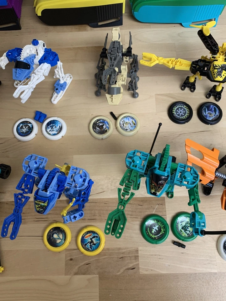 Lot of 8 LEGO Technic Throwbot/Slizer 8505 8507 8521 8506 8504 8522 8502 - READ - Image 3 of 4