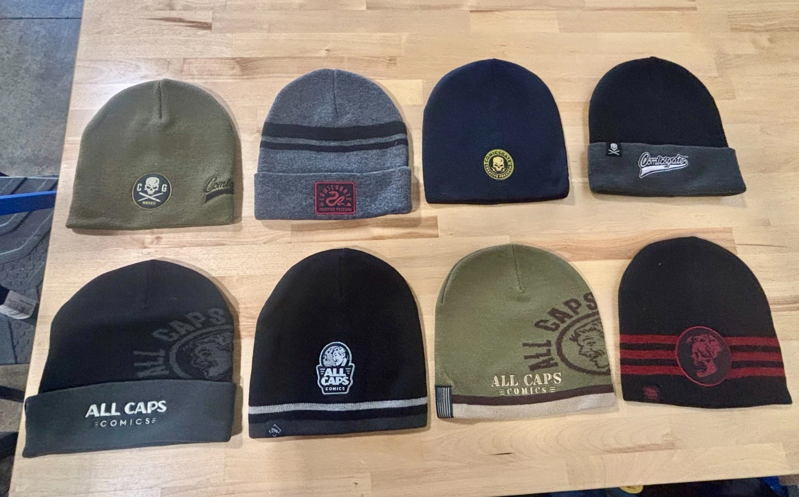 ALL EIGHT BEANIES BUNDLE (4x ALL CAPS BEANIE + 4x COMICSGATE BEANIE)