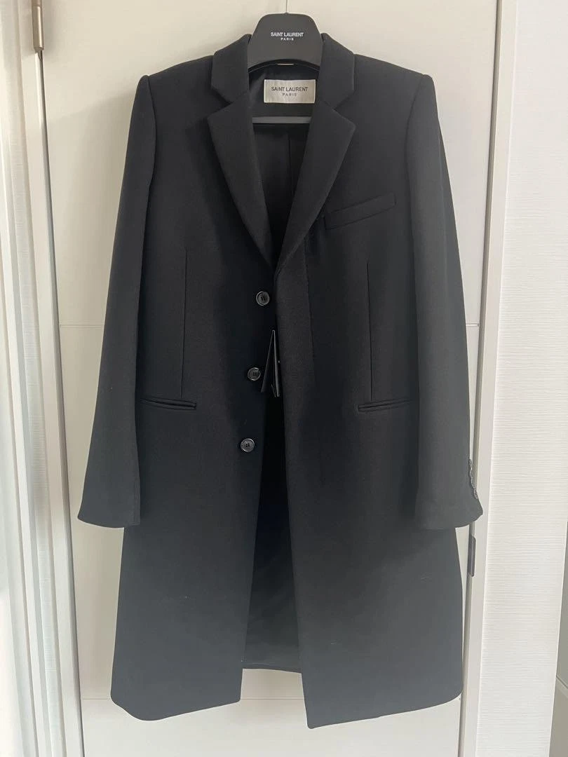 SAINT LAURENT (YSL) Cappotto Chester Saint Laurent nero con etichetta