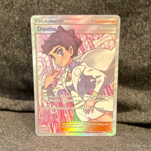 The Pokémon Company Diantha 130/131 SM Forbidden Light Ultra Rare Full Art Holo