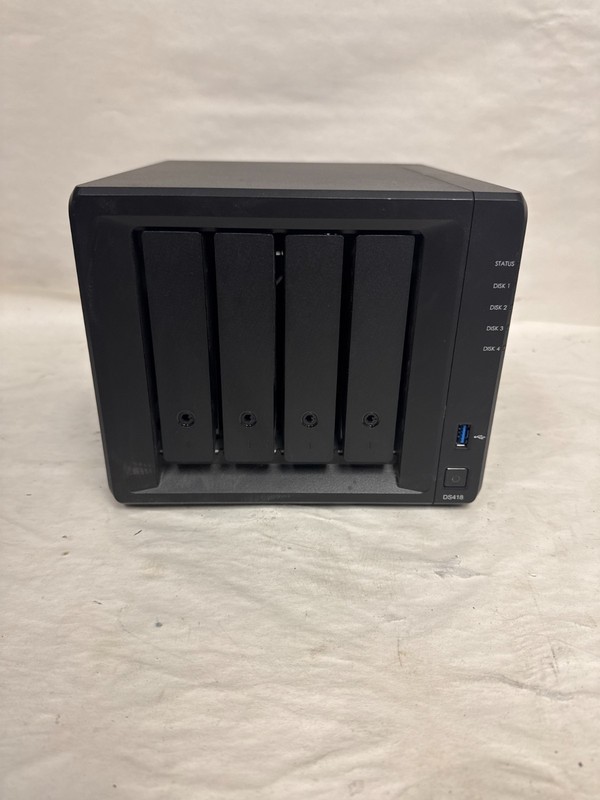 Synology DS418 NAS - Untested