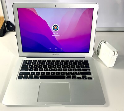 Apple MacBook Air 13'' Core i5 1.8GHz 8GB 128GB SSD  Open Box Excellent