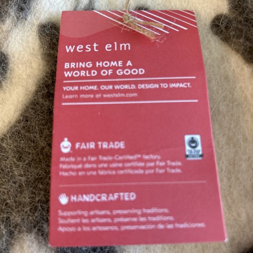 West Elm Gray/White Wool pillow cover. 16 x 12. NEW With Tags. Import From Nepal - Picture 3 of 4