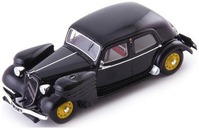 Autocult 1:43 Scale Citroen 11 Berline Gezogene Black