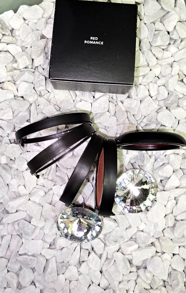 YOUNIQUE TOUCH Pocket Palette Farbe Red Romance 12g Rouge Highlighter Neu - Bild 2 von 3