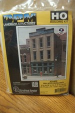 DESIGN PRESERVATION MODELS Walker Building Kit 20400 HO Scale