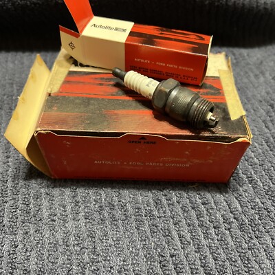 Vintage NOS Ford Autolite BF82 Spark Plugs 2 Boxes of 10  B7A-12405-B Power Tip
