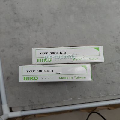 1pc NEW SIR15-KP2 photoelectric switch PLC