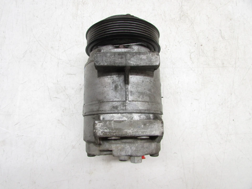 2008 VOLVO S60 AC COMPRESSOR 30761388 OEM 05 06 07 08 09 - Imagem 2 de 4
